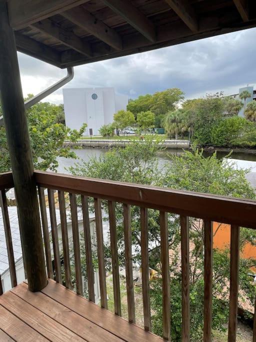 Modern Riverview Apartments Fort Lauderdale Luaran gambar